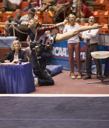 Courtney Kupets wins all around